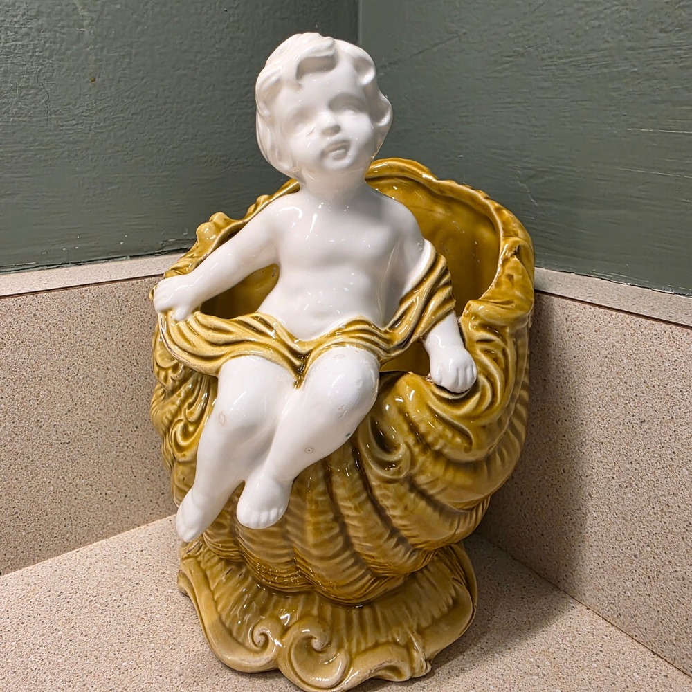 Brody Ceramic Cherub Shell Planter N-270 Yellow White‎ Mid Century Cornucopia